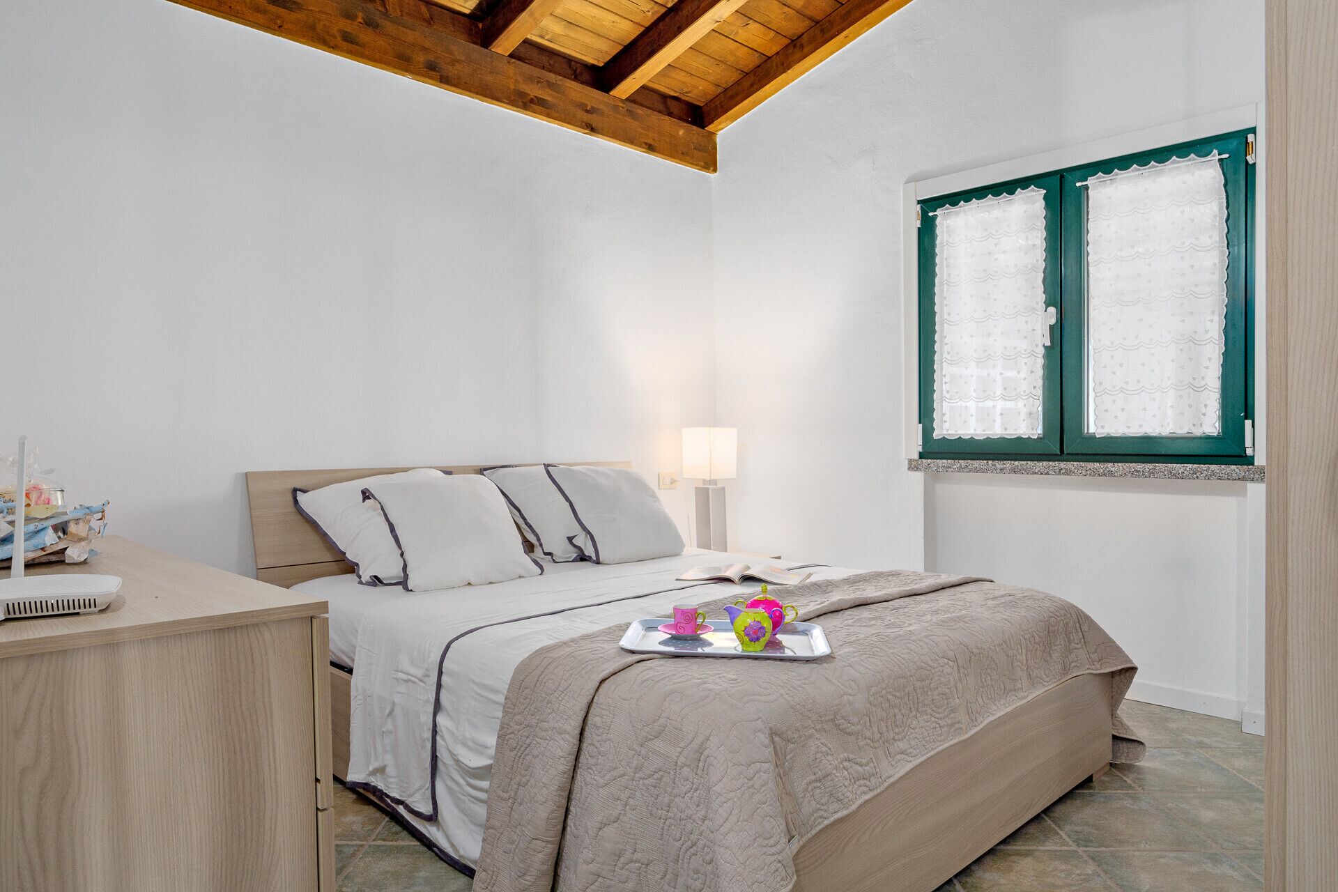 2 makuuhuonetta, silitysrauta/-lauta, ilmainen Wi-Fi, vuodevaatteet