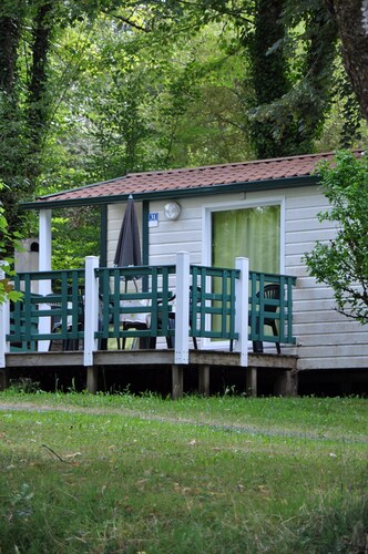 Chalet 'Du Moulin Du Châtain 2' avec piscine partagée, terrasse privée et jardin partagé