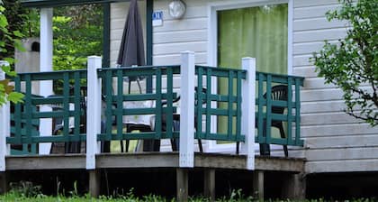 Chalet 'Du Moulin Du Chùtain 2' avec piscine partagée, terrasse privée et jardin partagé