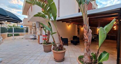 Ferienwohnung 'Casa Alamar' mit privatem Garten, WLAN und Klimaanlage