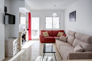 Télévision, cheminée