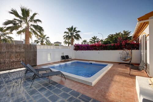 Holiday Home 'Historia' with Private Pool, Private Terrace and Wi-Fi