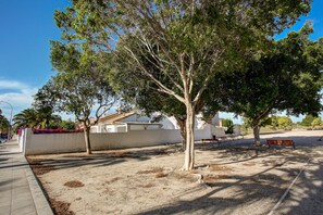 Property grounds - Holiday Home 'Historia' with Private Pool, Private Terrace and Wi-Fi (Denia)