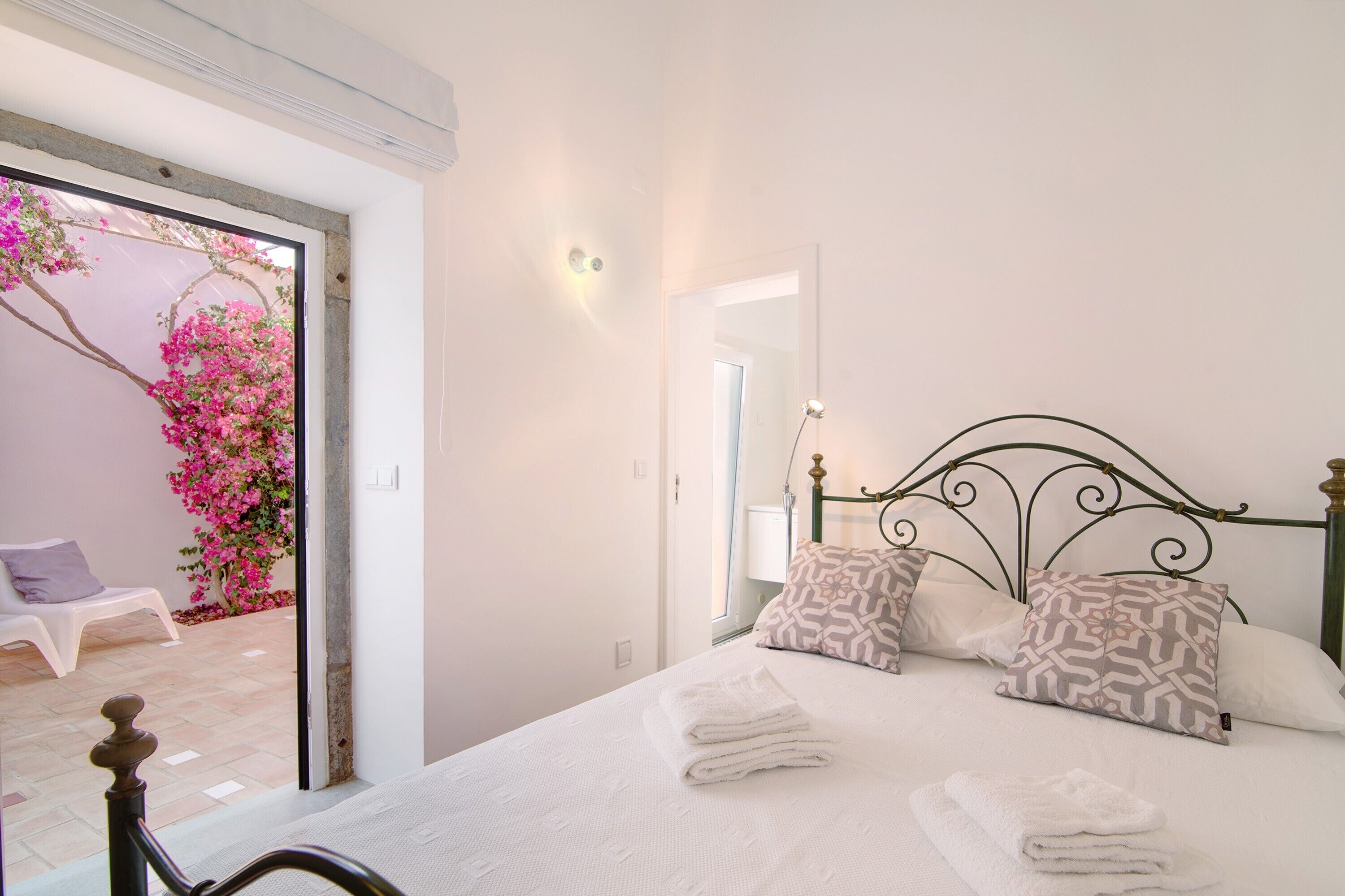 3 chambres, fer et planche à repasser, Wi-Fi gratuit, draps fournis