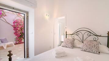 3 chambres, fer et planche à repasser, Wi-Fi gratuit, draps fournis