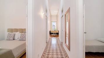 3 habitaciones, tabla de planchar con plancha y wifi gratis