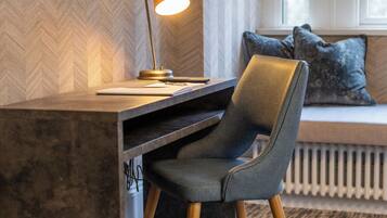 Luxury Double Room | 1 bedroom, in-room safe, blackout drapes, iron/ironing board