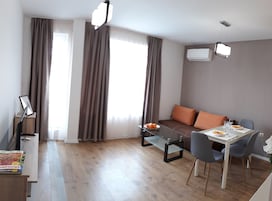 Apartamento | Zona de estar | Una televisión de pantalla plana