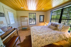 4 chambres, fer et planche à repasser, Wi-Fi, draps fournis