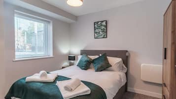 1 bedroom, iron/ironing board, Internet, bed sheets