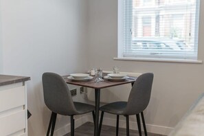 Dining - Upper Parliament Spacious 1 Bed Apt in Liverpool (Waterloo)