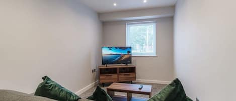 Televisión, oficina