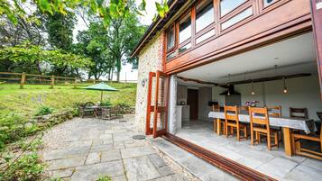 Cottage, 2 kamar tidur (The Stables) | Teras/patio