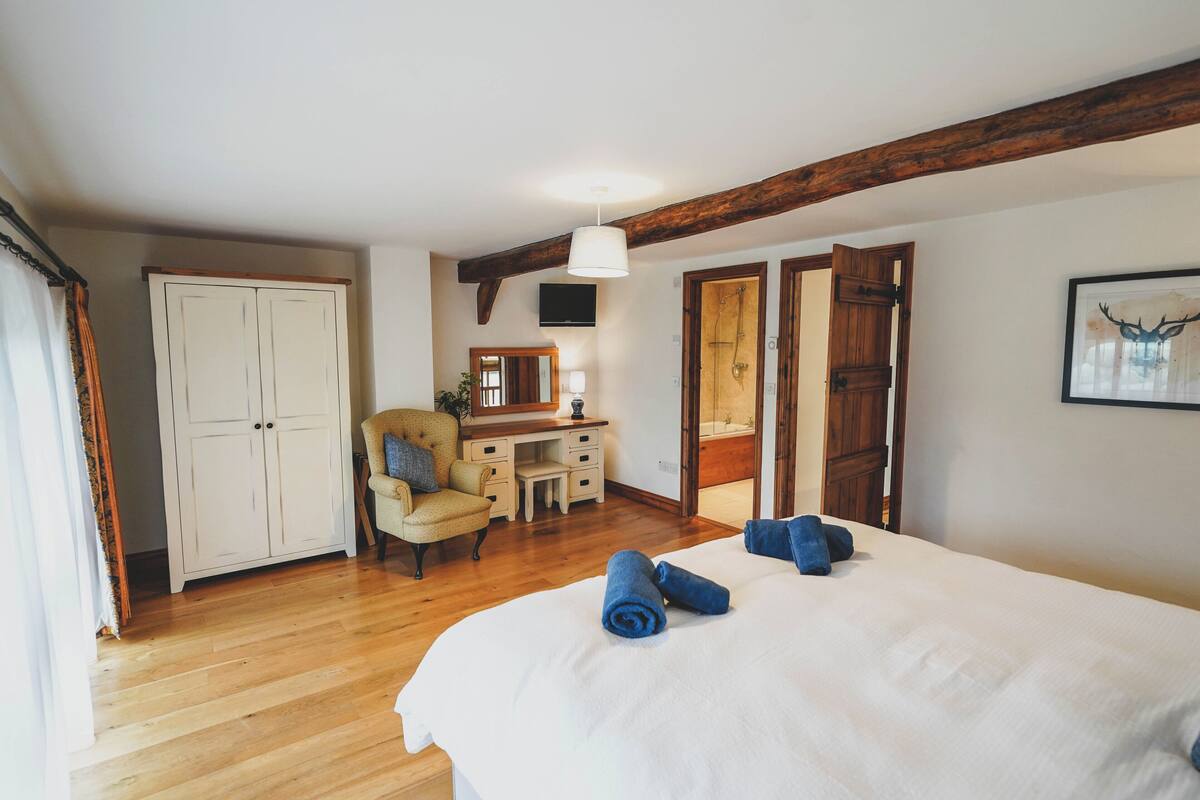 Casa de campo, 2 habitaciones (The Wagon House) | Ropa de cama de alta calidad, sistema de insonorización, cuna de viaje