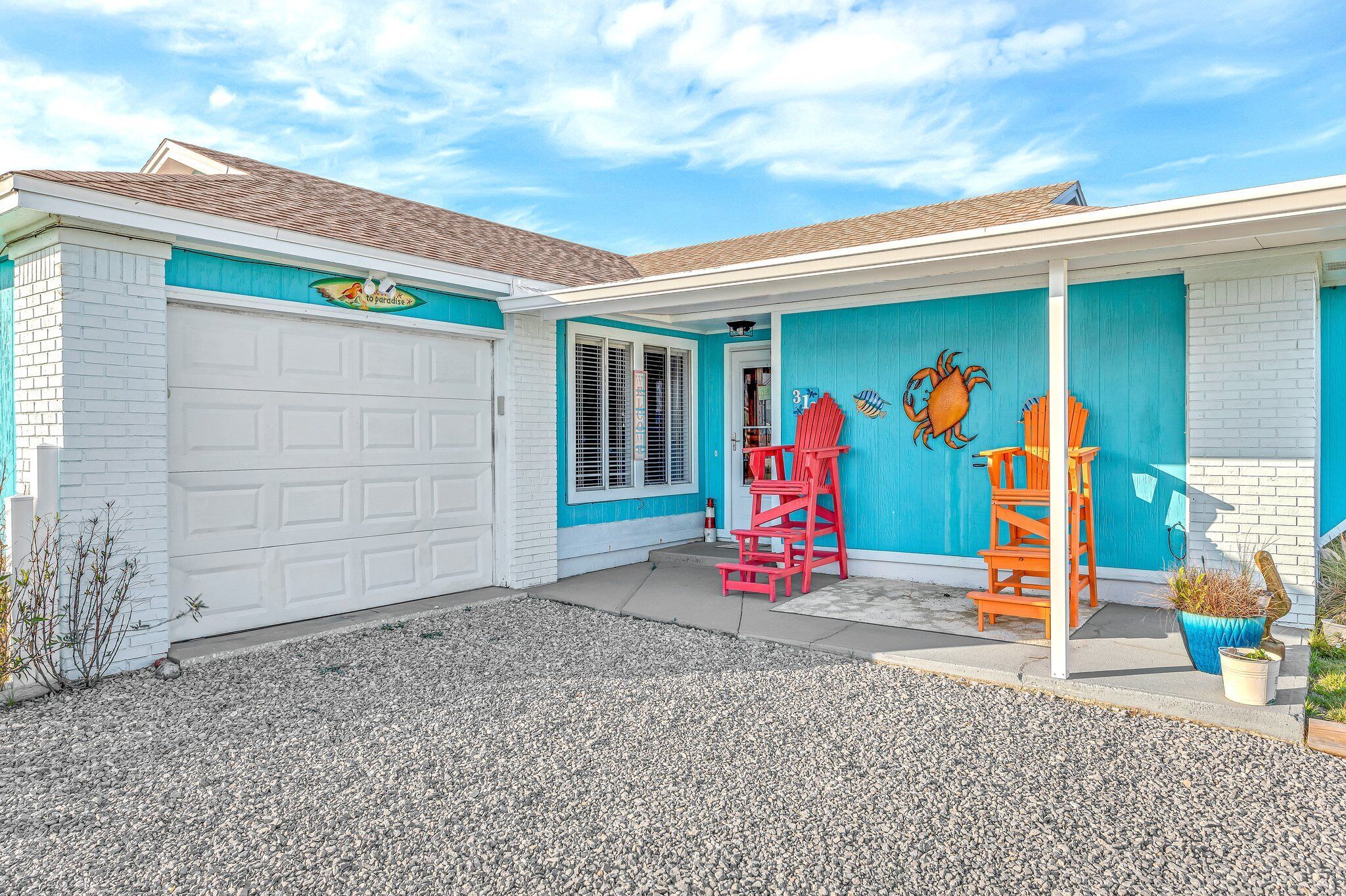 Dog Friendly, Big Driveway, Hot Tub Near the Beach