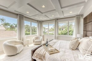 4 camere, una scrivania, ferro/asse da stiro, Wi-Fi gratuito