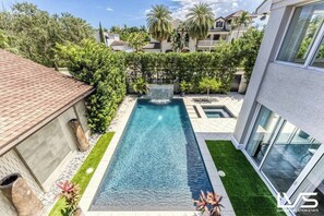 A heated pool - LVS Poinciana-LuxeHome/Wlk2Beach/HeatedPool/HotTub (Fort Lauderdale)