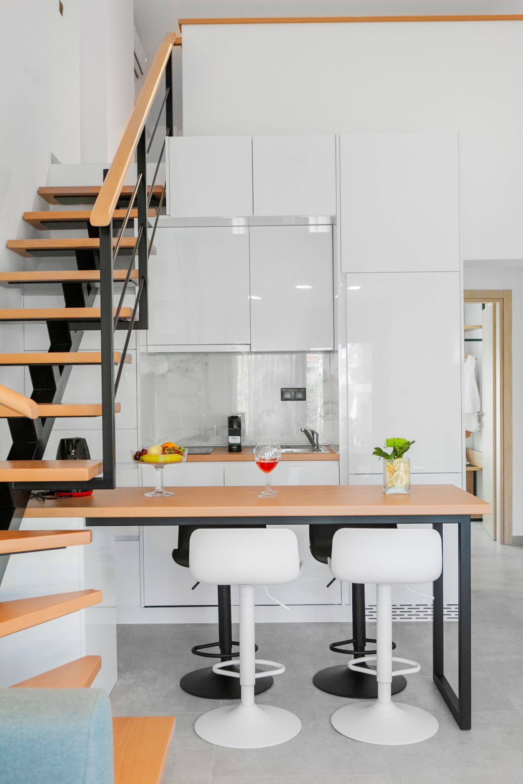 尊尚公寓 | 私人廚房 | 大型雪櫃/冰箱、微波爐、焗爐、爐具