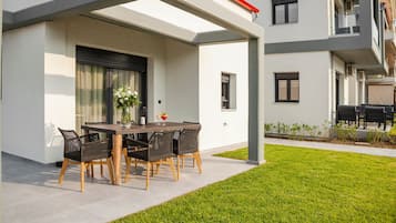 Executive-Apartment | Terrasse/Patio