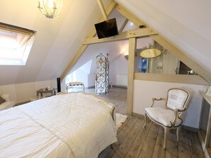 5 bedrooms, free WiFi