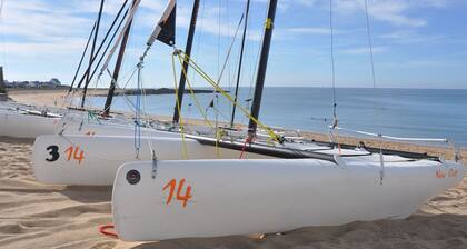 Fermette Rénovée avec Jardin Privatif et Wifi à 12km des Plages