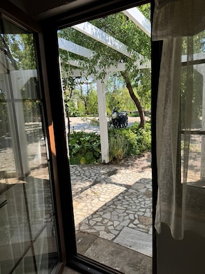 Habitación doble Deluxe, vista al jardín | 1 habitación y wifi gratis