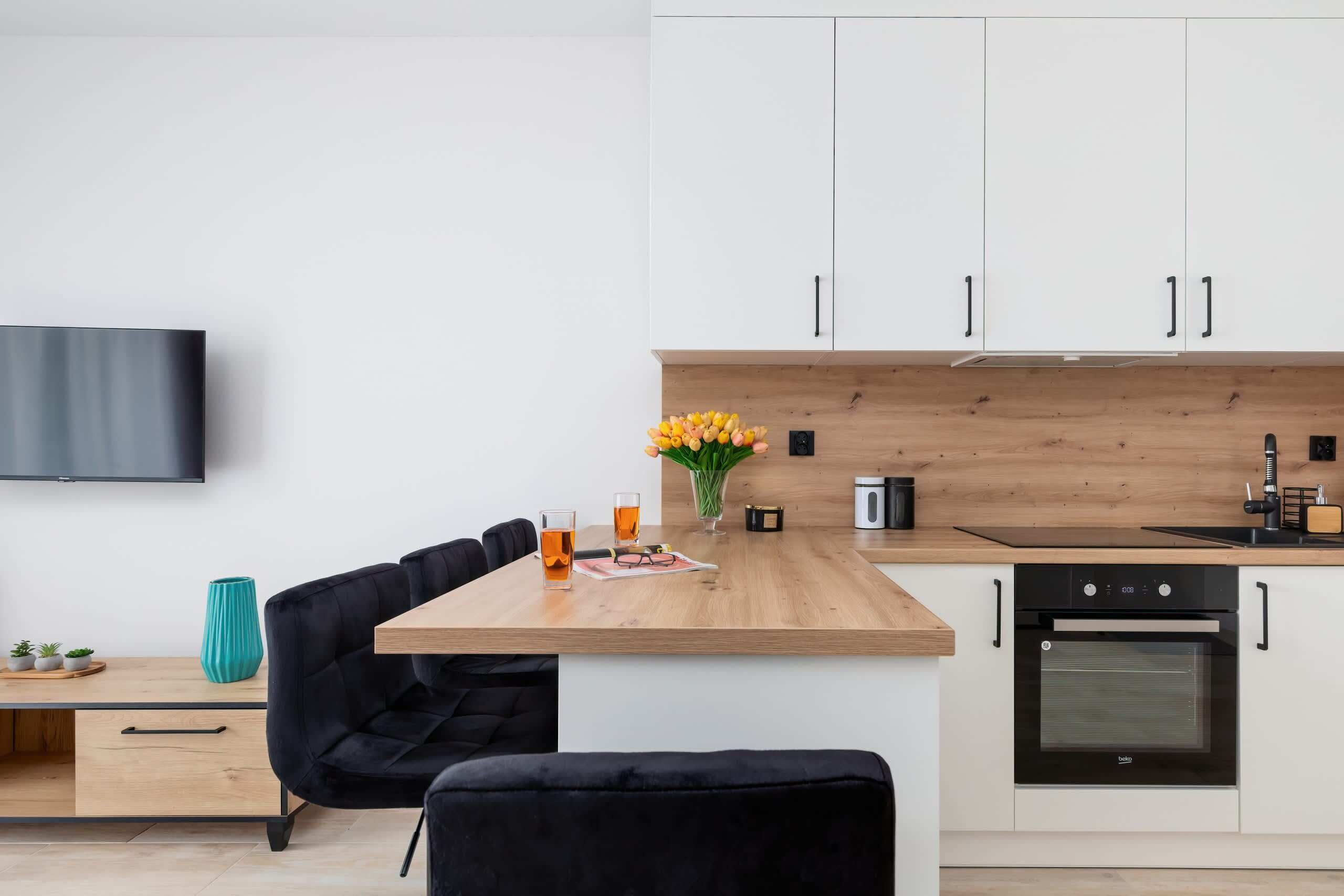 Kühlschrank, Ofen, Herdplatte, Geschirrspüler