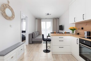 Réfrigérateur, four, plaque de cuisson, lave-vaisselle