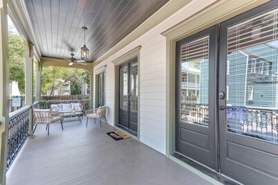 Charleston Luxury | Local Design 4BR w/ Balcony!