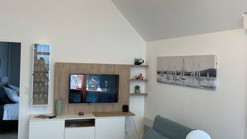 Televisie, boeken en een stereo