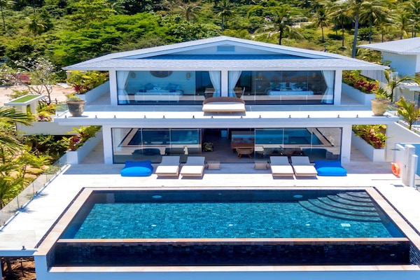 บริเวณภายนอก