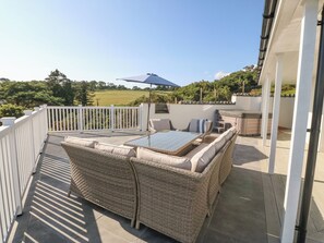 Property grounds - Haul A Gwynt (Criccieth)