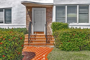 Basic Apartment | Exterior - Garden Suites-Hosted by Sweetstay (Miami Beach)