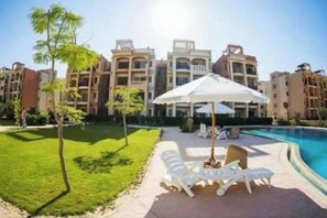 Pool - Cozy Pool & Sea view Chalet (Ras ElHekma)