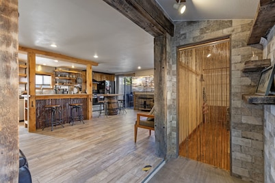 The Moutain Getaway, pet friendly home