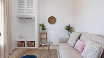 Apartment, 1 Bedroom, Sea View | Living room | LCD TV