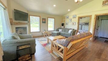 TV, fireplace, offices