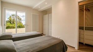 3 室のベッドルーム、WiFi
