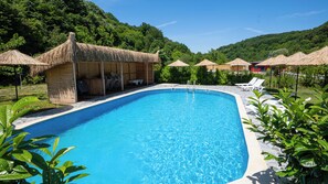 Seasonal outdoor pool - Türkiye (Kandira)