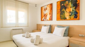 3 bedrooms, free WiFi, bed sheets