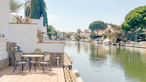 Majordoms - Villa mit privatem Pool und Anlegesteg, Empuriabrava