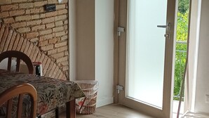 Ảnh chưa phân loại, 2 trong số 60 ảnh, nút