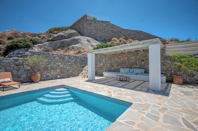 Wonderful Villa Artemisa 5 Bedrooms 4 bathrooms Large 50sqm Pool Amazing Views