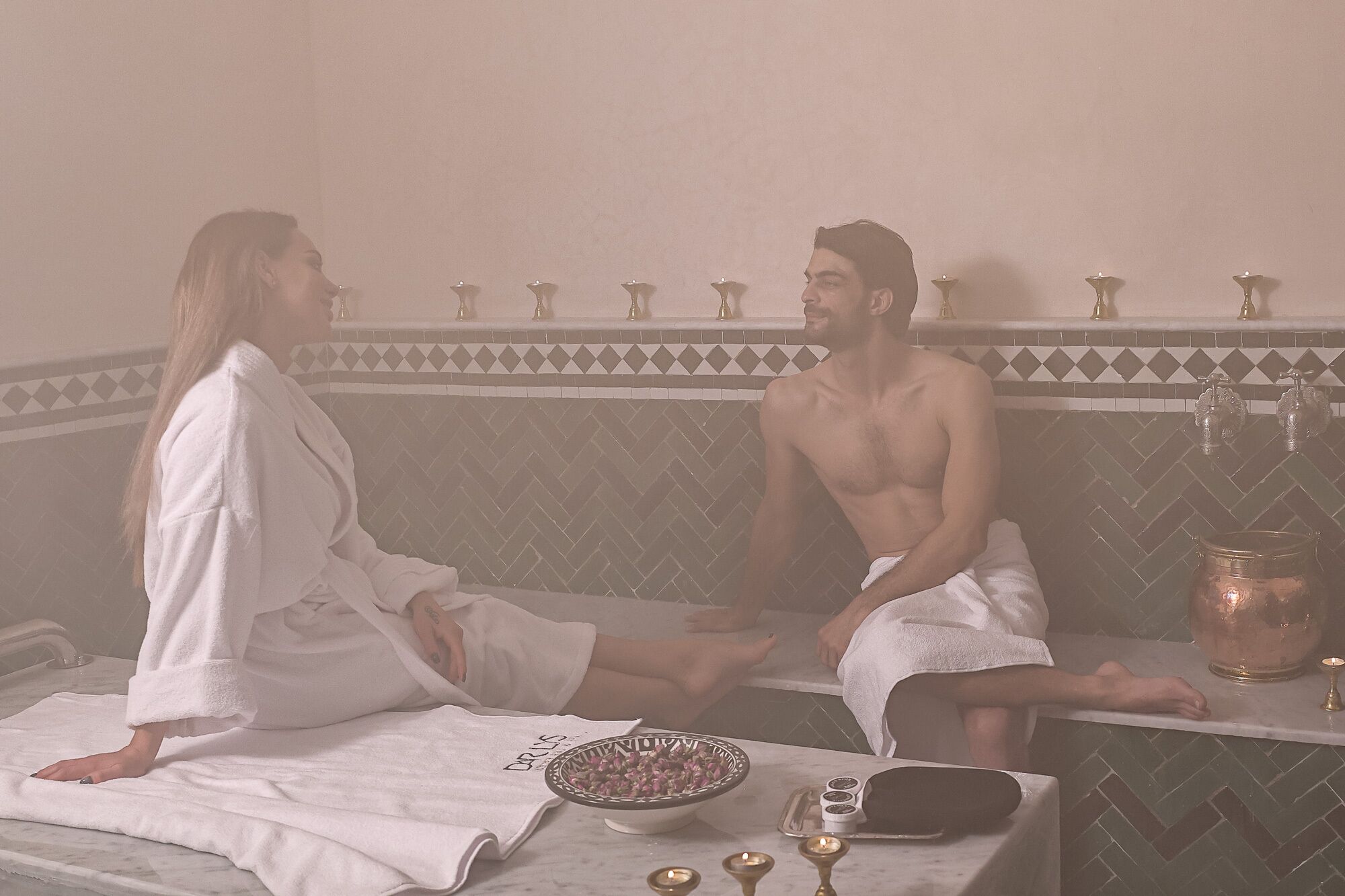 Baño de vapor, tratamientos corporales y envolturas corporales 