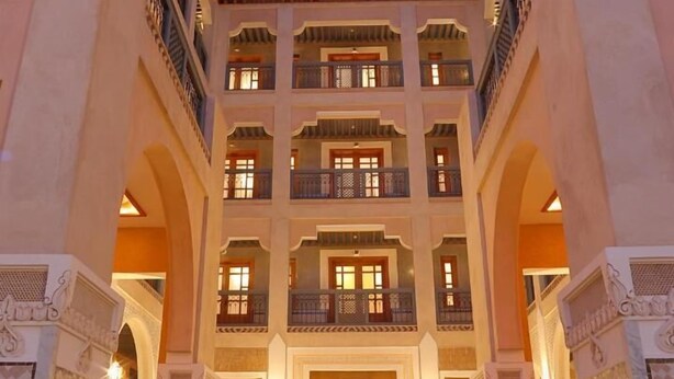 المنشأة من الخارج