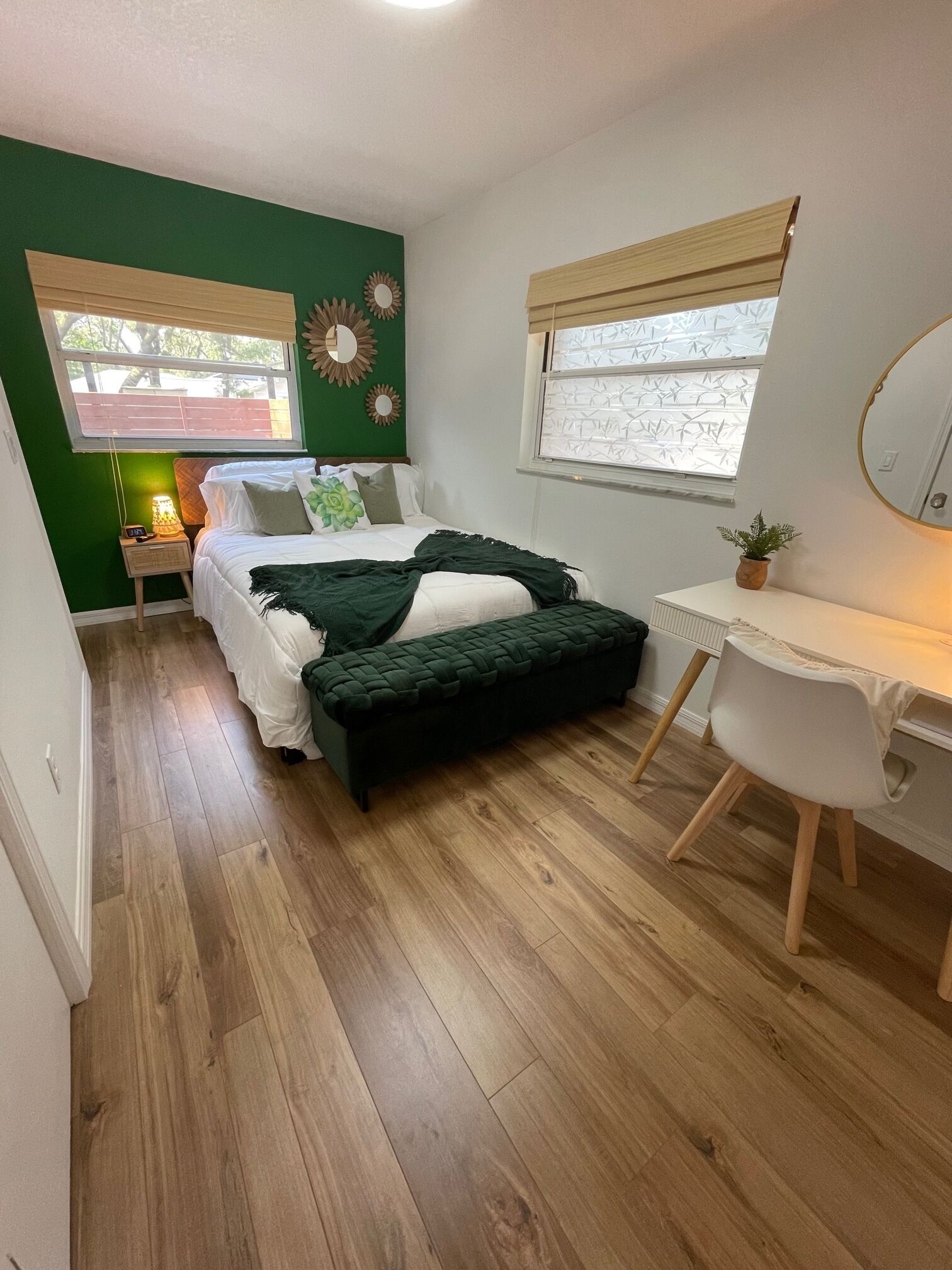 1 slaapkamer, een bureau, een strijkplank/strijkijzer, gratis wifi