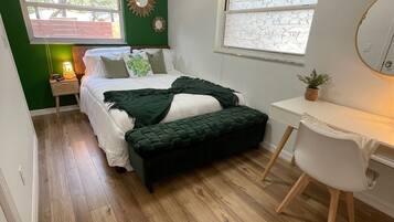 1 slaapkamer, een bureau, een strijkplank/strijkijzer, gratis wifi