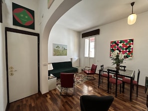 Smart TV, DVD player, books, stereo - Breathtaking Terrace and Penthouse in the Center of Rome (Roma)