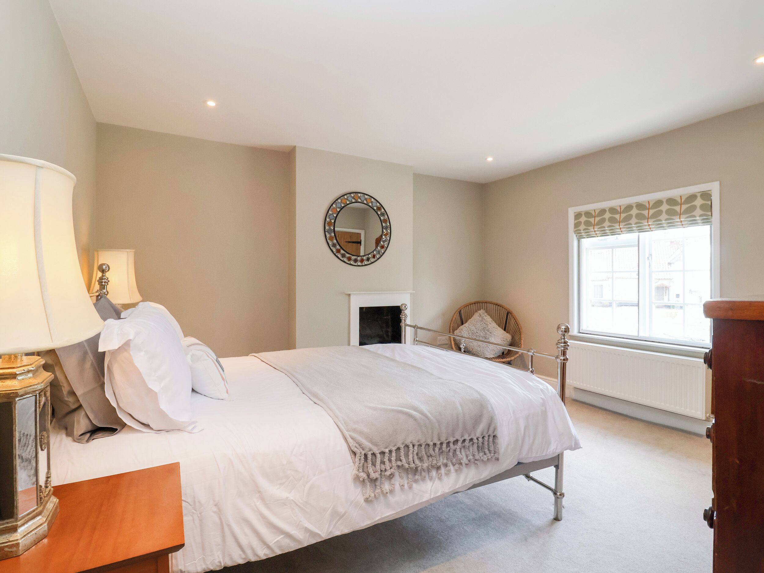 3 bedrooms, individually decorated, individually furnished, free WiFi