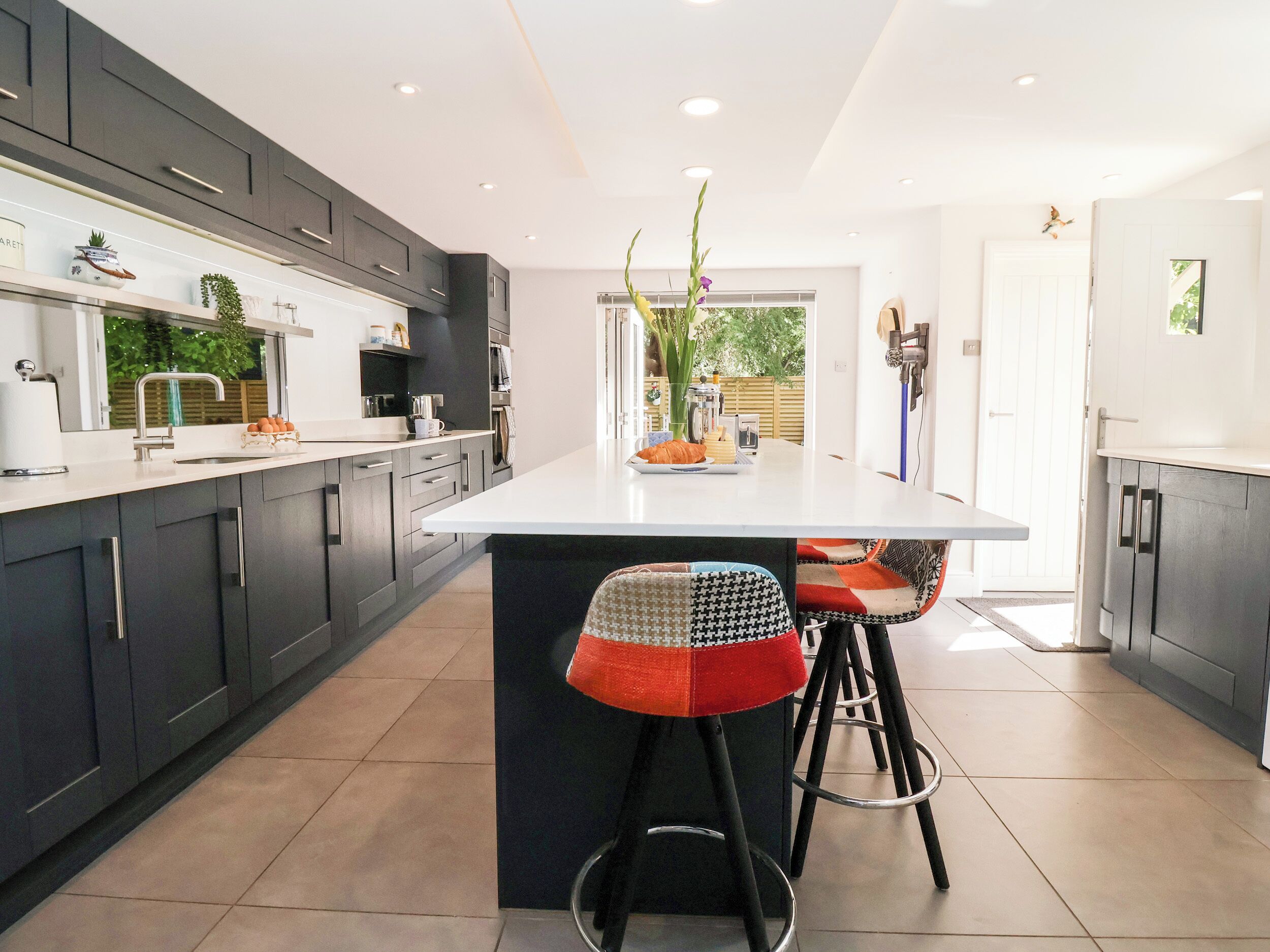 Fridge, dishwasher, electric kettle, toaster